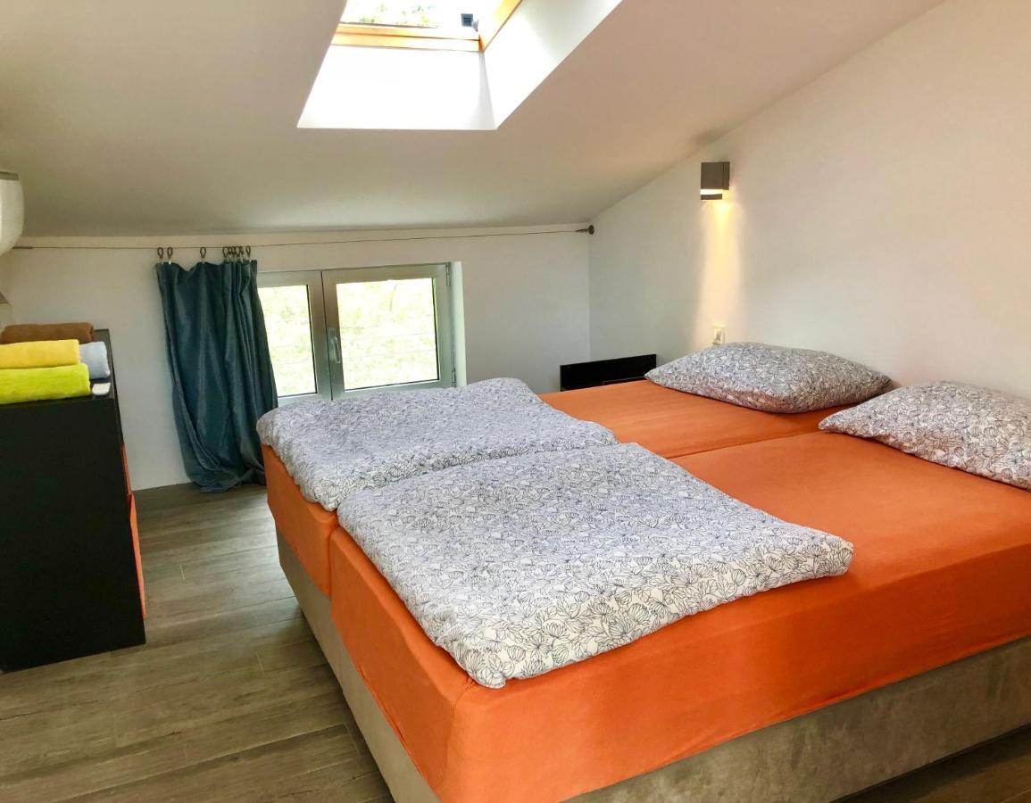 Loft-Beach-Apartments Ratko Novi Vinodolski Exteriör bild